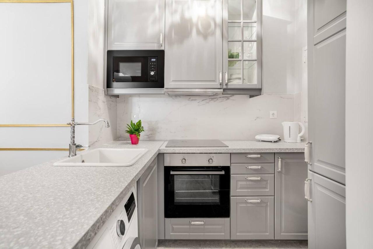 Charming Mini-Palace In Colorful Exarhia Area Apartment เอเธนส์ ภายนอก รูปภาพ